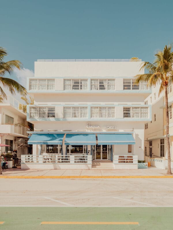 Miami-beach-Ludwig-Favre-Fine-Art